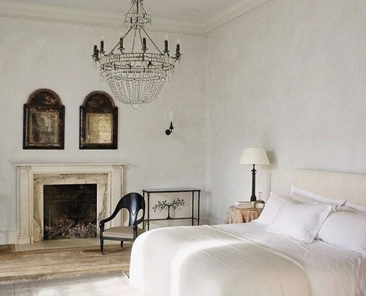 Dreamy bedroom via @galerieprovenance