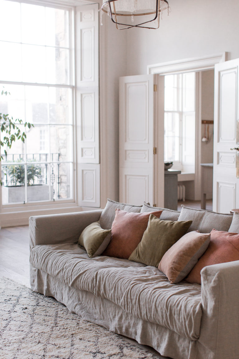 Muted warm tones in the living room in the apartment/studio space of Ingredients LDN